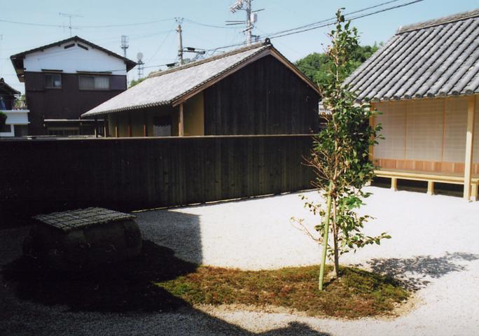 家プロジェクトの庭